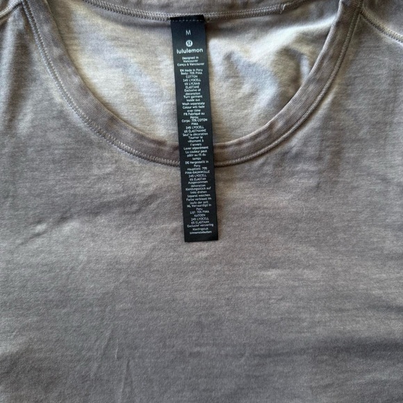 Lululemon men’s tshirt - Picture 3 of 5